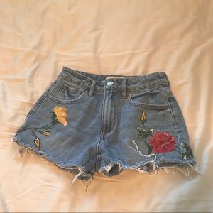 PacSun Shorts - Flower shorts PacSun Shorts - Flower shorts